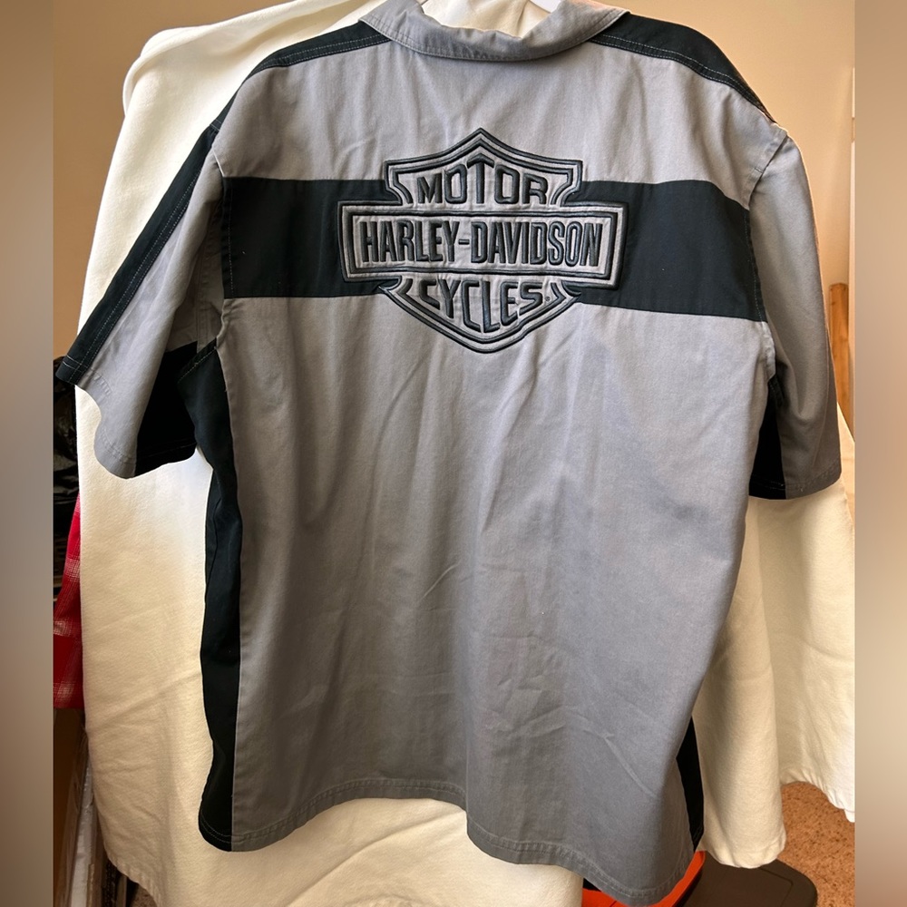 Men’s Genuine Harley Davidson button down shirt
